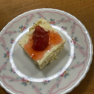 レンチンdeチーズケーキ〜いちごジャム添え〜